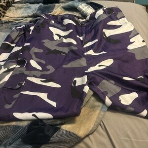 Purple Camouflage women pants